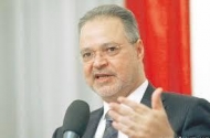 وزير الخارجية يعرب عن أسفه لانتهاء مشاورات الكويت دون تحقيق السلام 