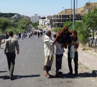 صورة من احد معابر مدينة تعز المحاصرة 